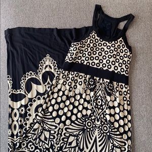 Athleta Medium Tall Maxi Dress black and white